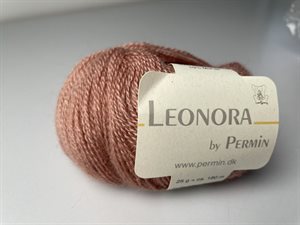 Leonora by permin silke / uld - i smuk gammelrosa